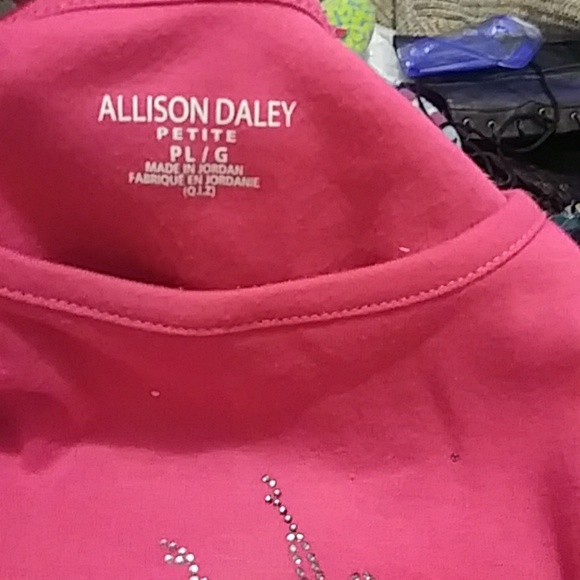 Tops - Picture 2 of 2